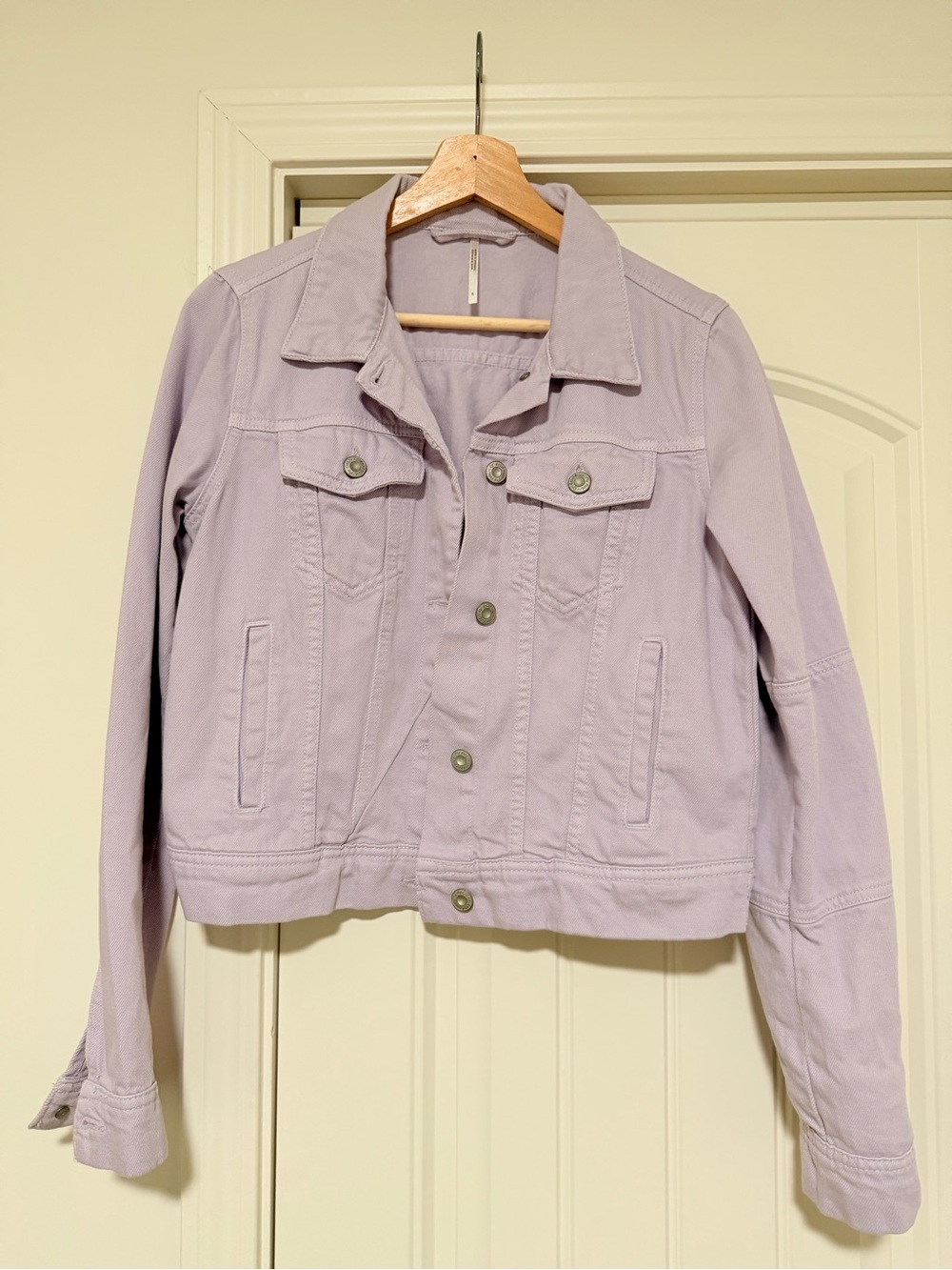 Women’s Light Lavender Collar Button Jacket